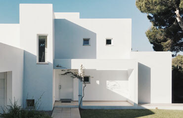 Home featured 06 free img